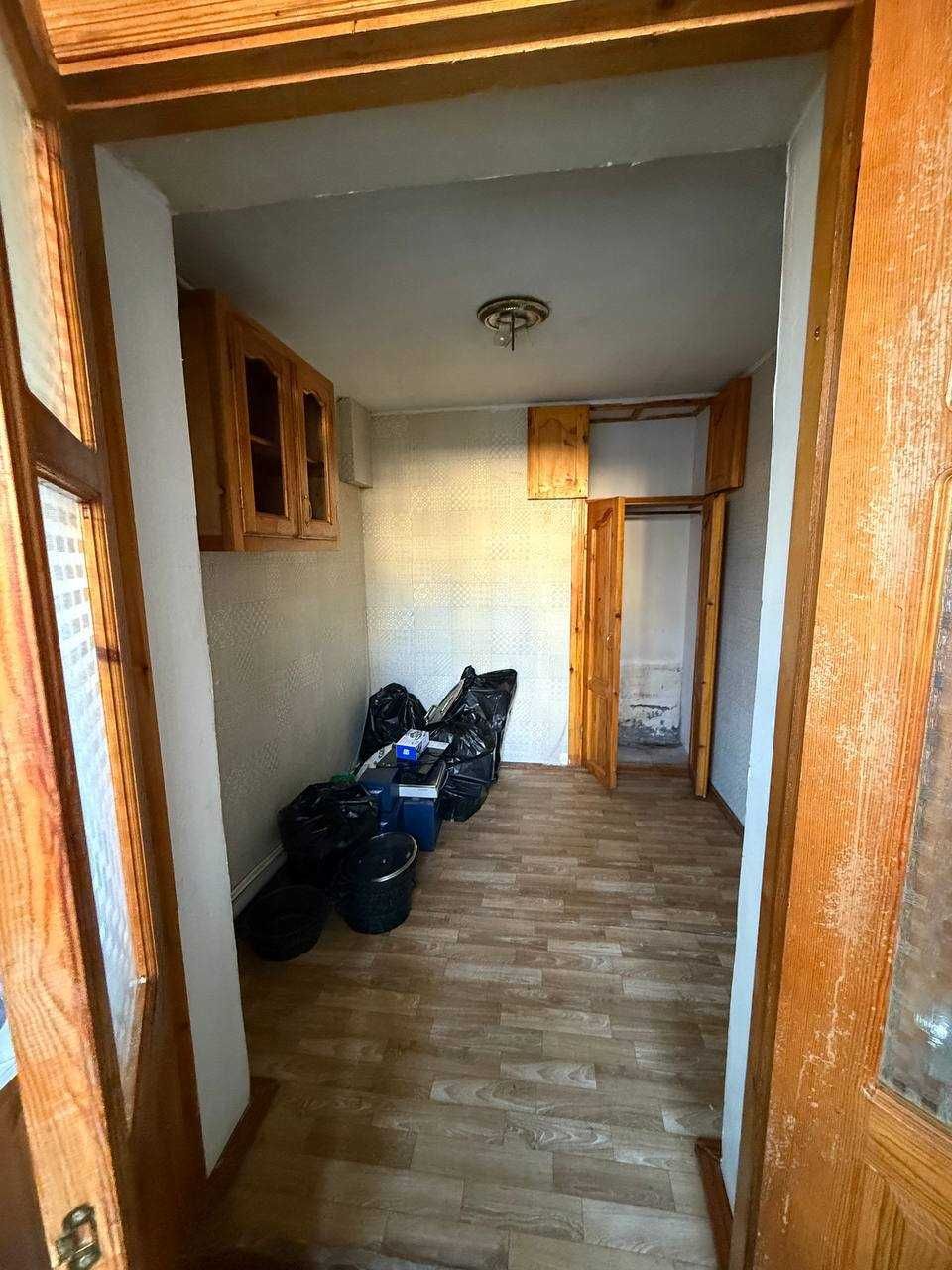 Frunze hududida kvartira sotiladi!