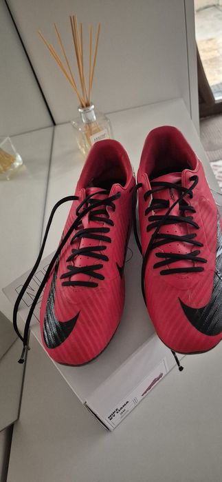 Ghete fotbal crampoane Nike Mercurial personalizate