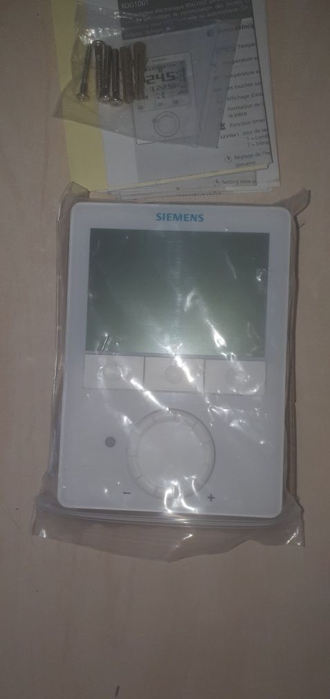 Termostat Siemens RDG100T & RDJ10RF