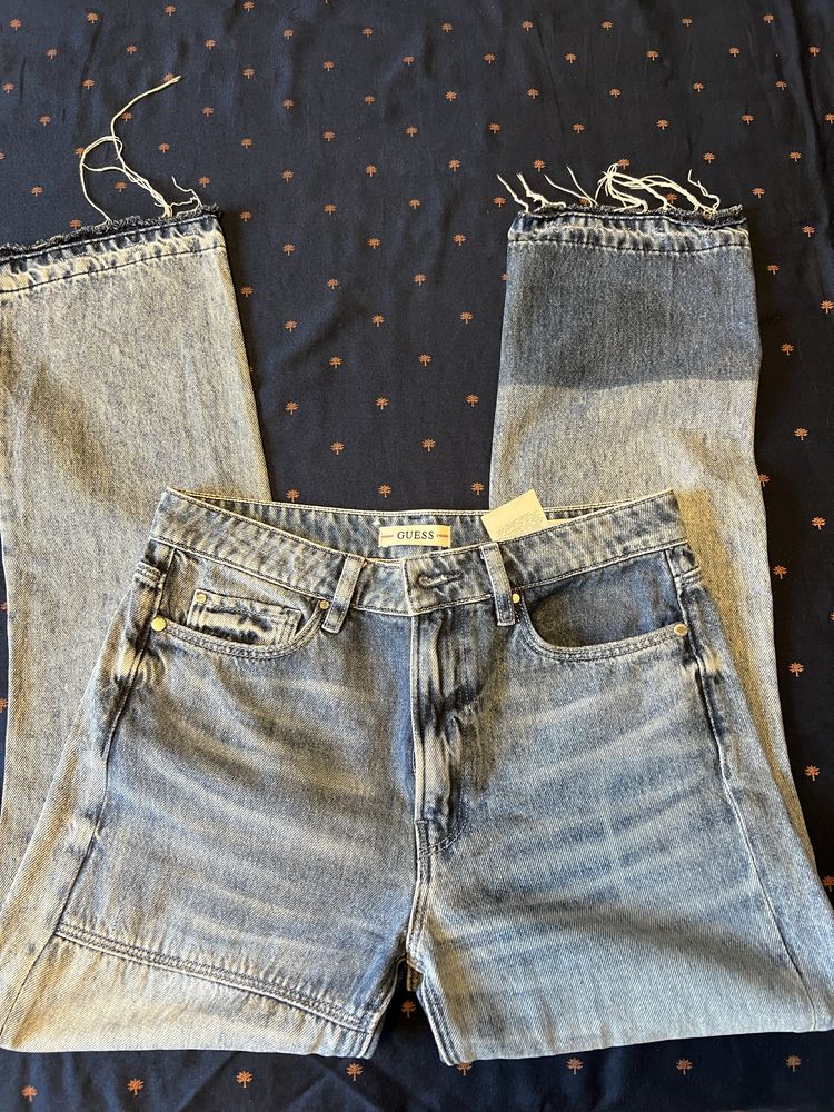 Дънки  Guess СПЕШНО