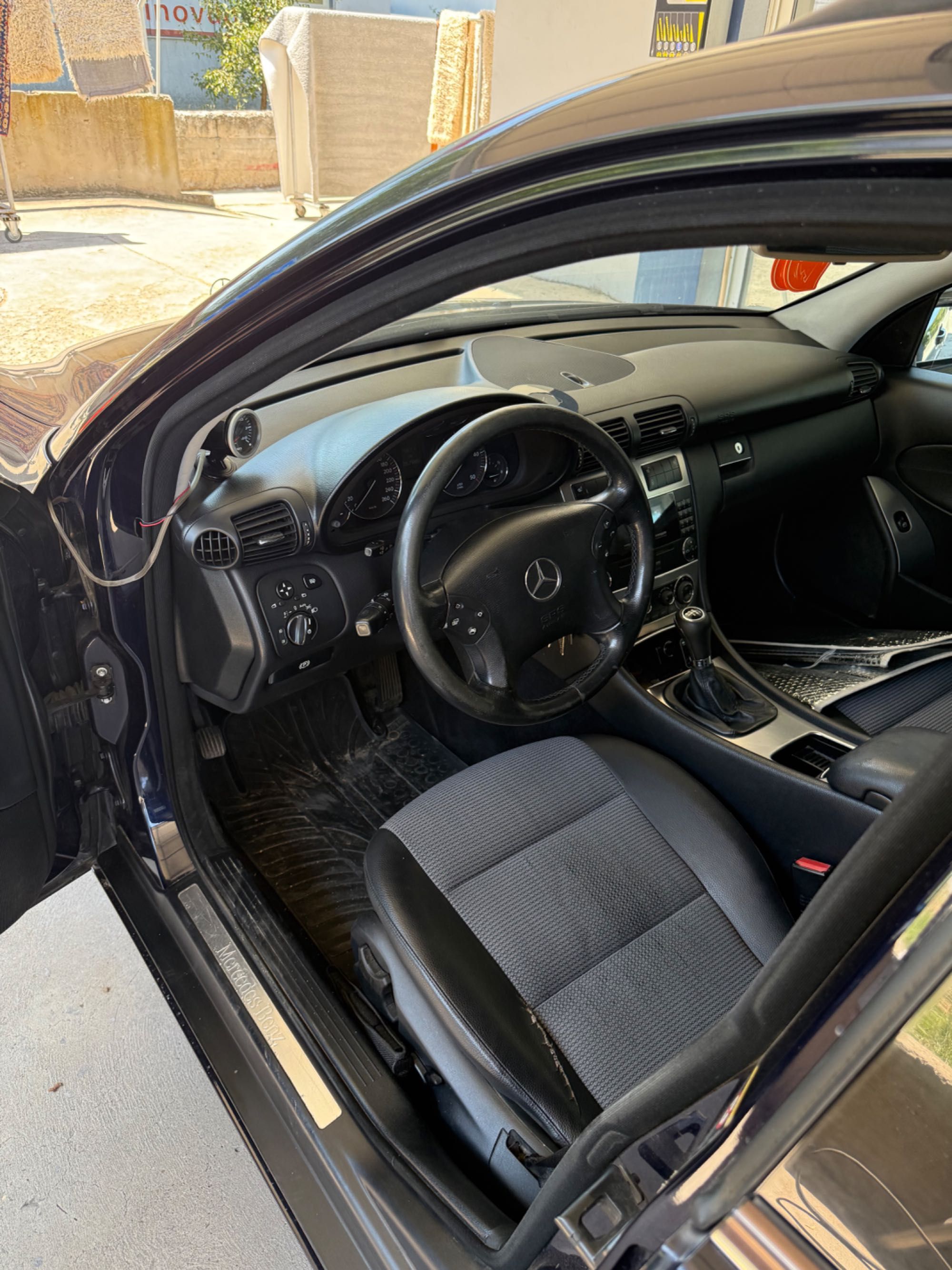 Mercedes Benz C220