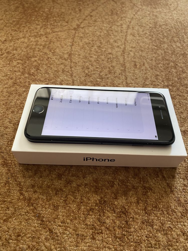 iPhone SE 2022 64GB