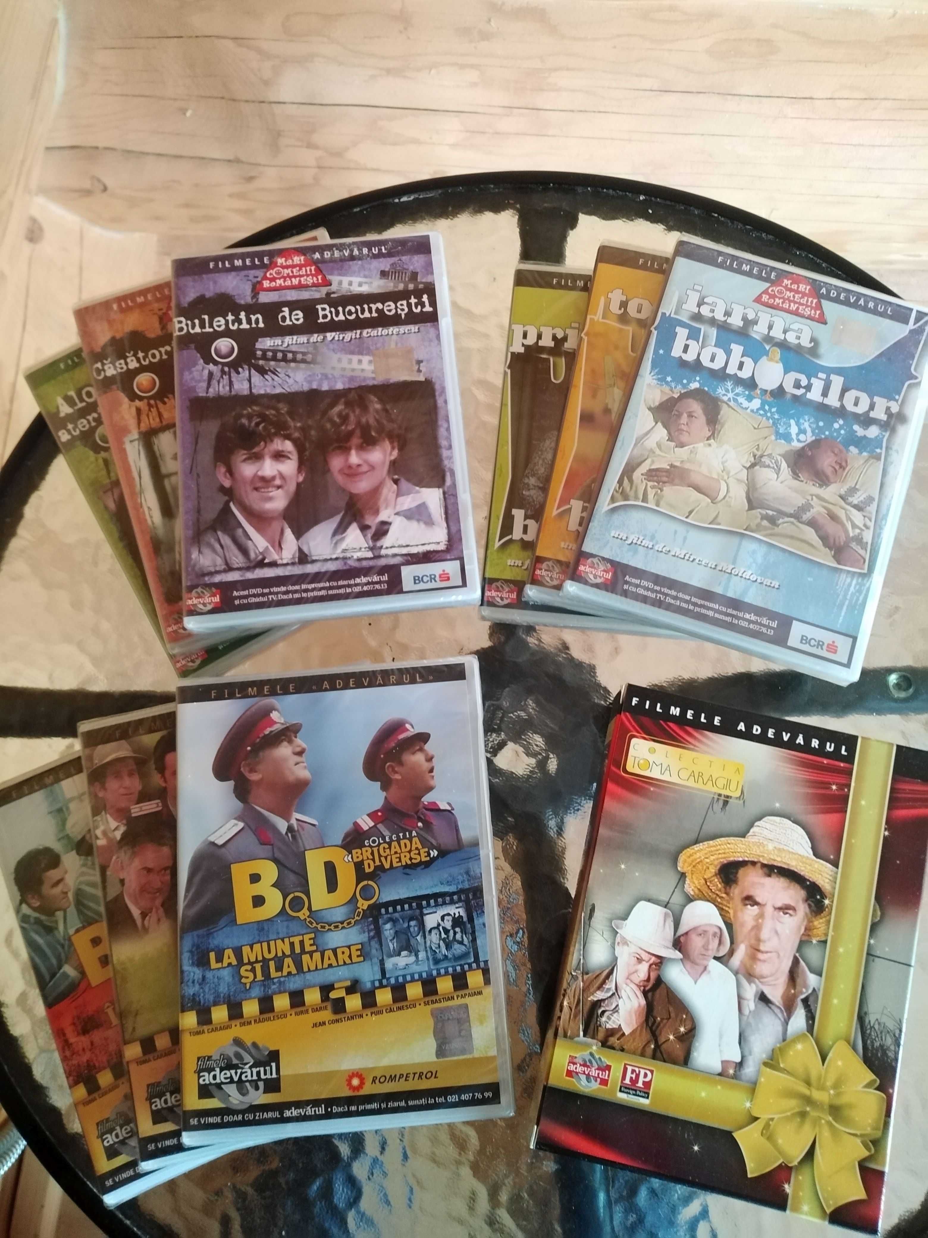 Vând colecție de filme pe DVD sigilate