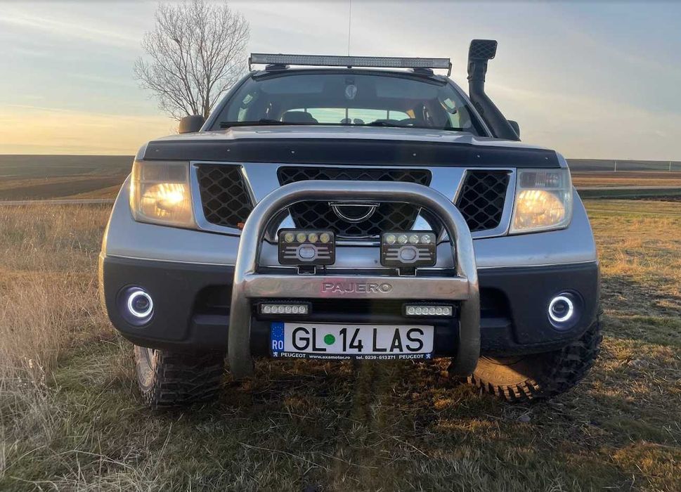 Nissan Navara 2008 + Set Navigatie Nou