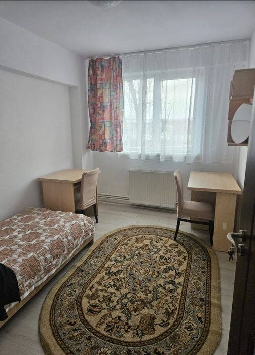 Apartament 3 camere de închiriat,  zona Cina Tecuci