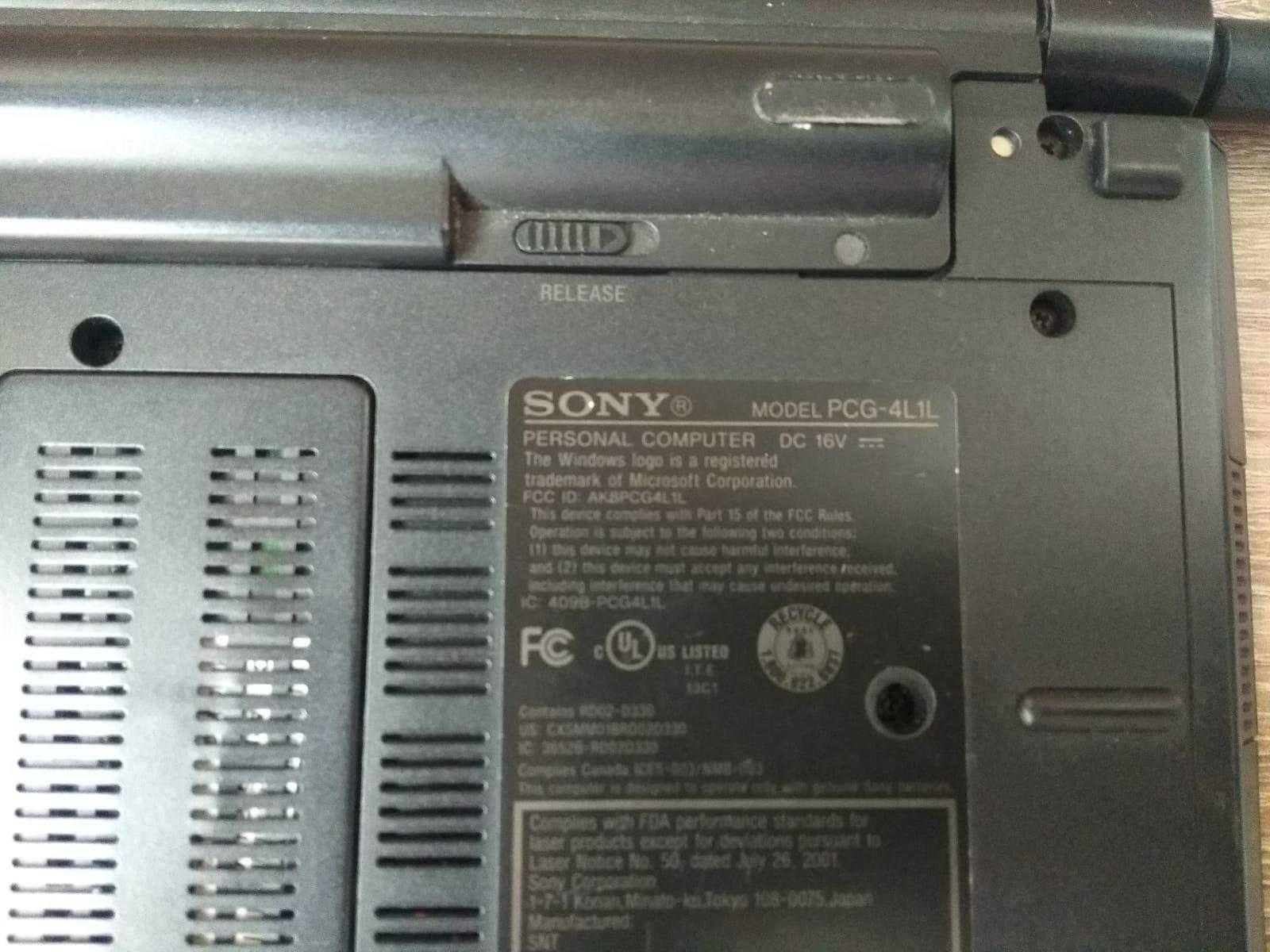 ноутбук Sony с мышкой беспроводной