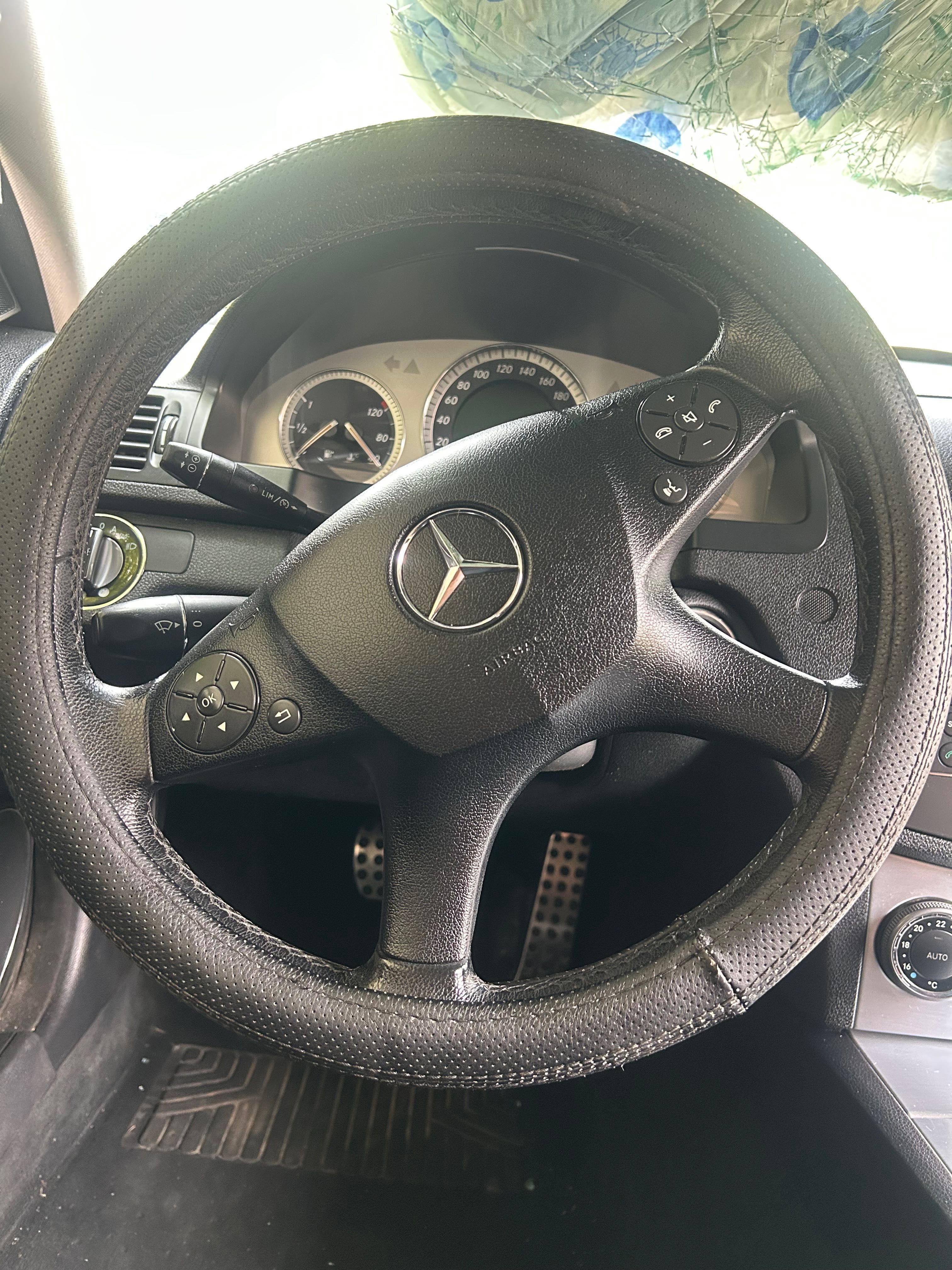 Mercedes C320 4Matic – цяла или на части
