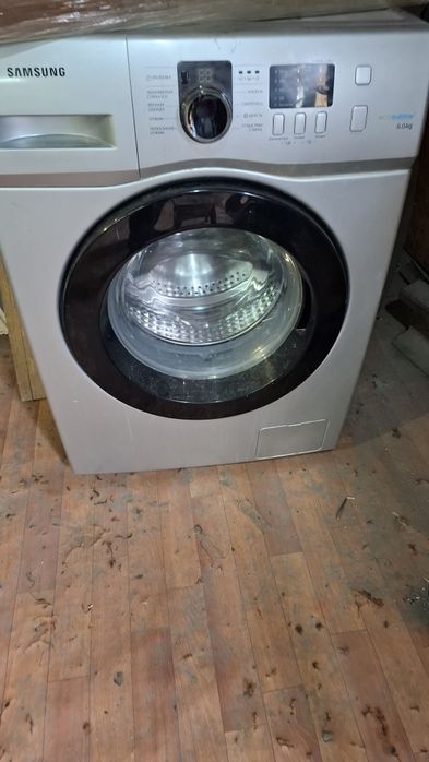 Продам стиральную машинку