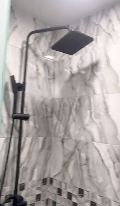 Продаю квартиру без посредников 1/4/5 ТЦ Некст по ул. Бобура