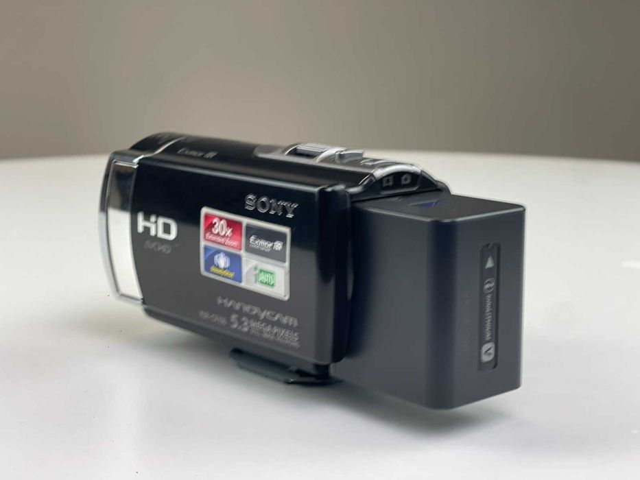 Видеокамера Sony HDR-CX190E