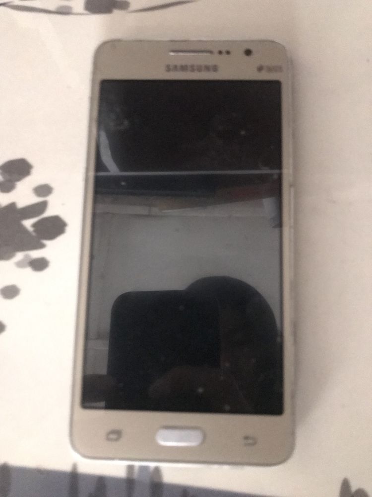 Samsung G-Prime.