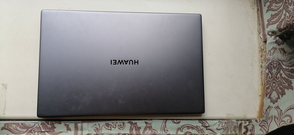 Huawei matebook d15