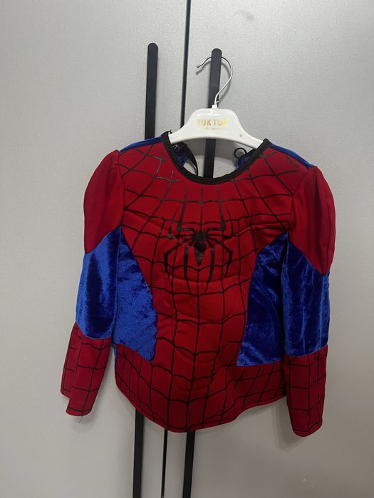 Костюм человека паука