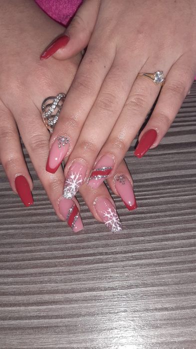 Unghii gel 90 lei (manichiura -pedichiura )