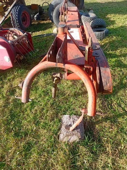 Vând  cositoare  după tractor 1.40