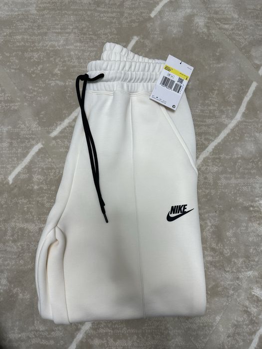 Nike Tech Fleece Women's Track Pants