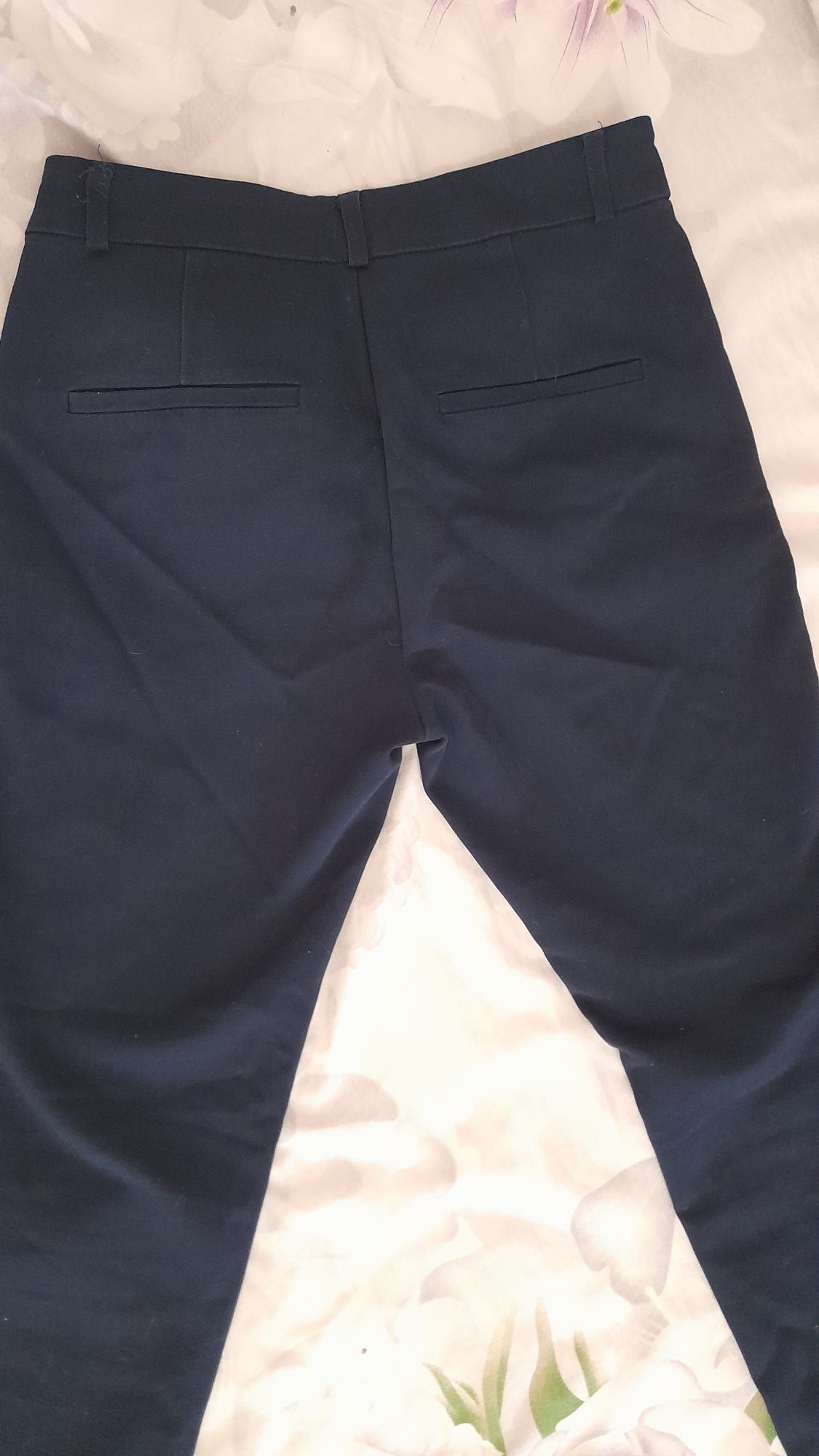 Pantaloni office Stradivarius