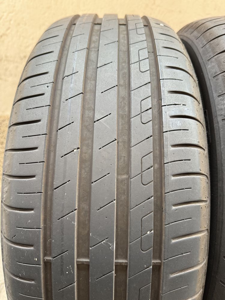 Автомобилни гуми 215 55 17 Goodyear