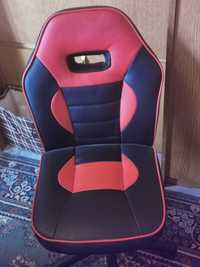 Геймърски стол, червено и черно