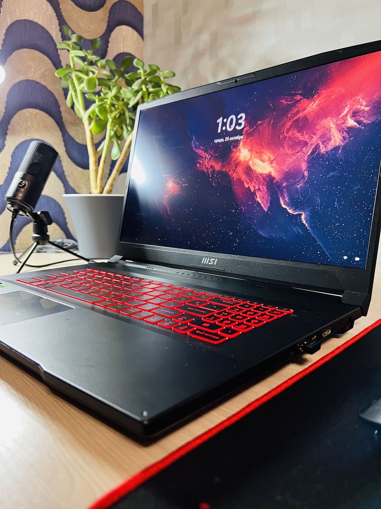 MSI Katana GF76 / RTX 3070 Ti / i7 12700H / 17.3" / Игровой ноутбук