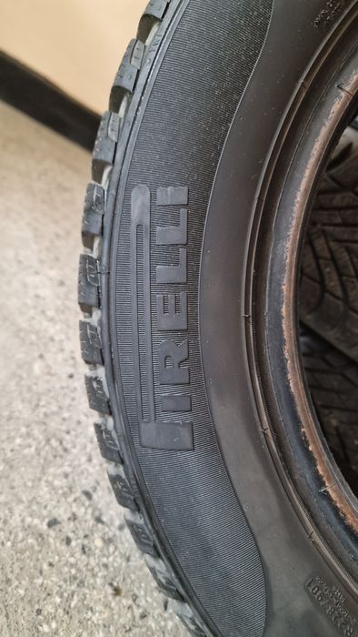 Pirelli winter cinturato 175 65 14