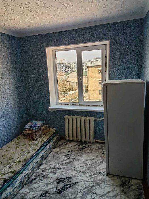 Продается 1/4/4 кв массив Ялонгоч №54 Жамила