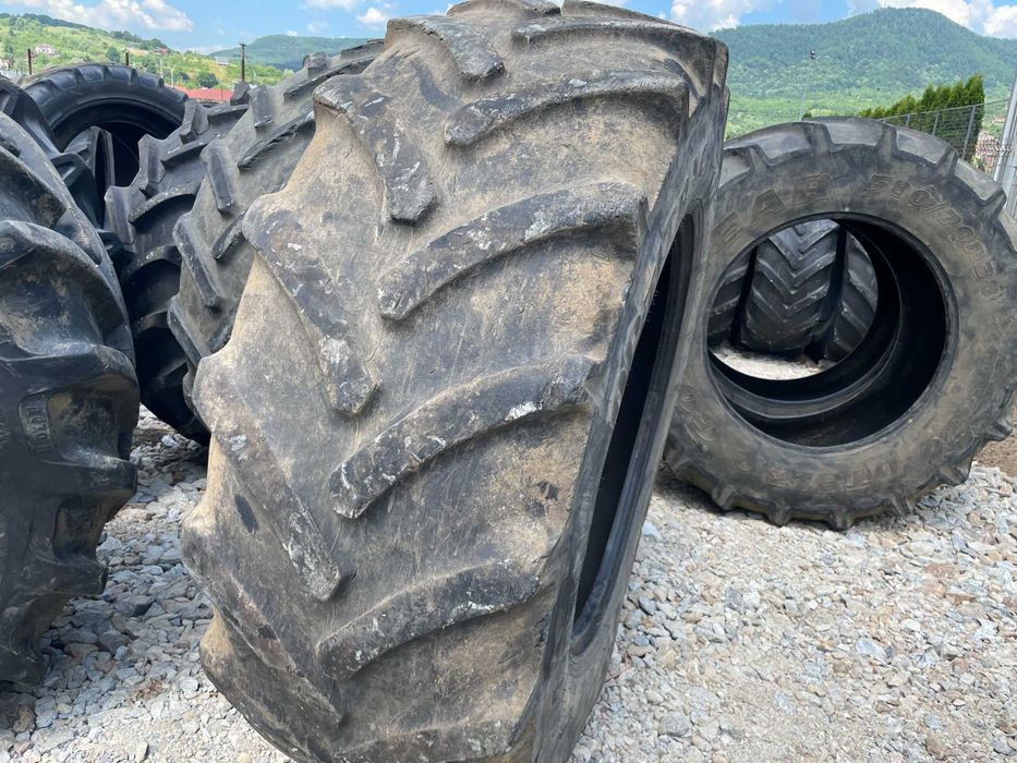 Goodyear 580/70r38 anvelope de tractor second hand john deere