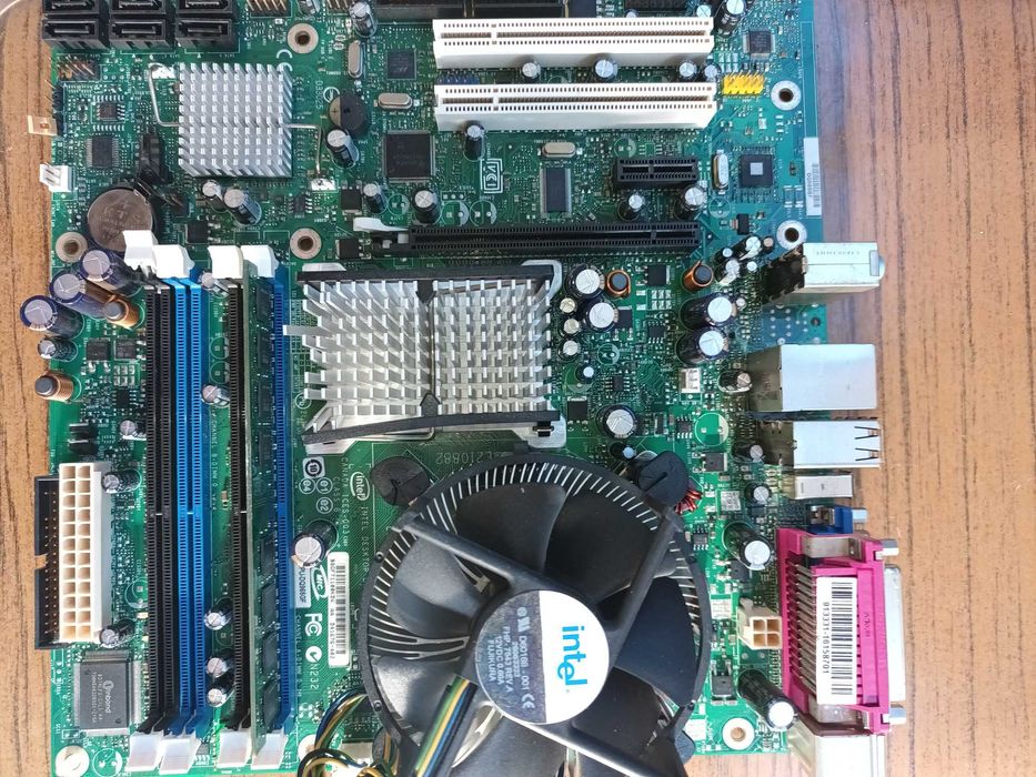 Vând plăci de baza