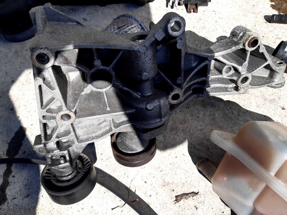 Vas expansiune pompa servo suport alternator audi a4 b7 1.9 brb