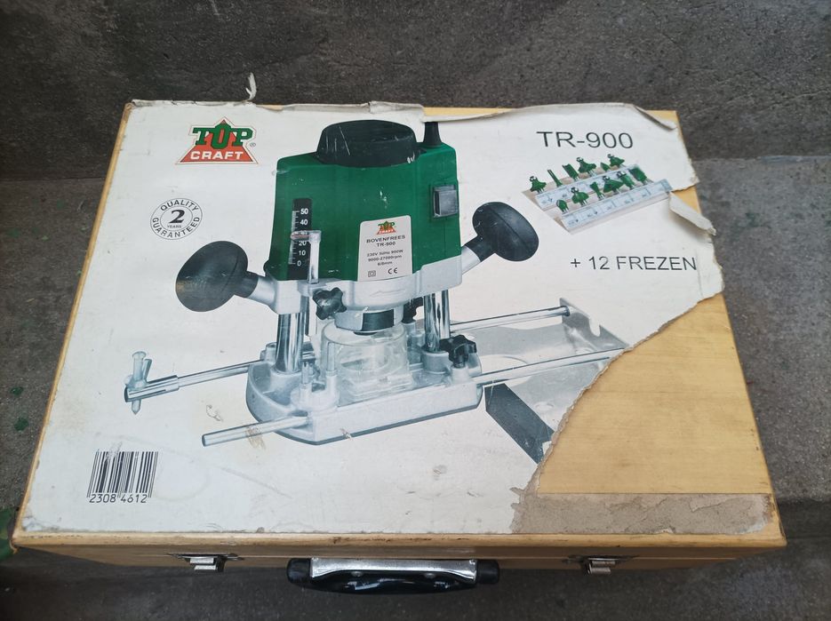 Оберфреза 900W..