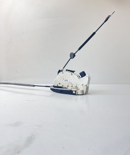 Broasca usa spate stanga 5N0839015A Volkswagen VW Tiguan prima genera