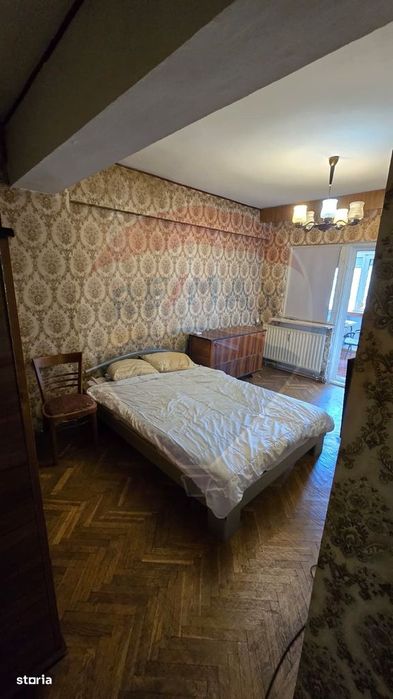 Apartament cu 4 camere de închiriat în zona Ultracentral