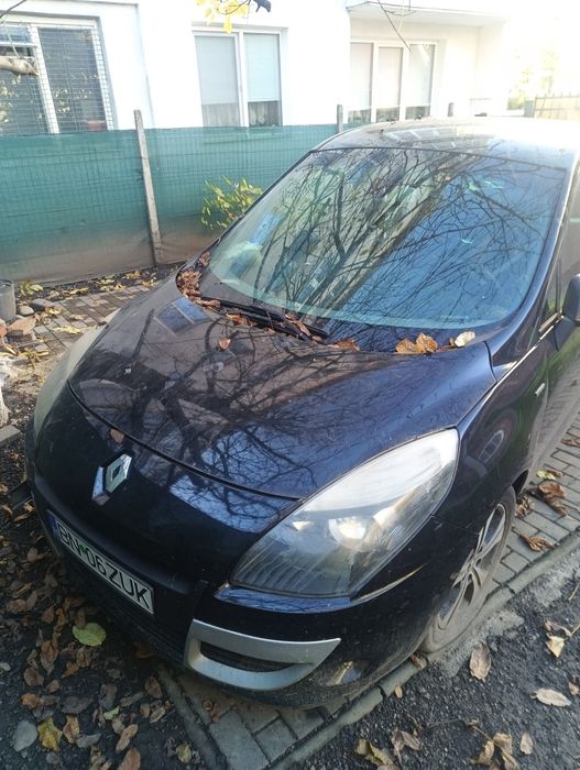 Dezmembrez RENAULT SCENIC 3 1.9DCI NEGRU an 2011 Model BOSE