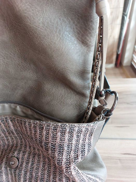 Ежедневна бежова чанта