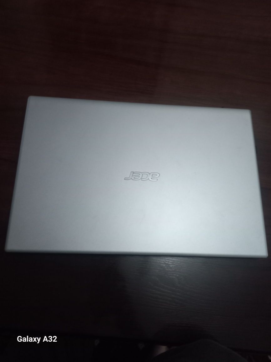 Acer noutbook ideal xolatda 256 gb