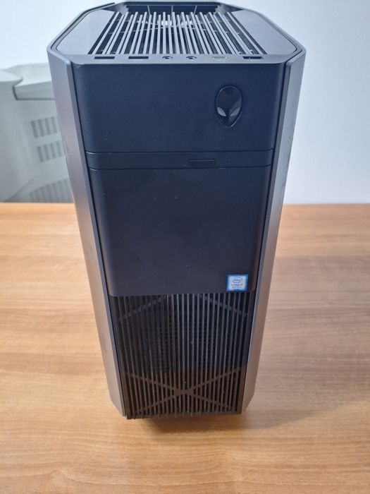 Настолен Компютър