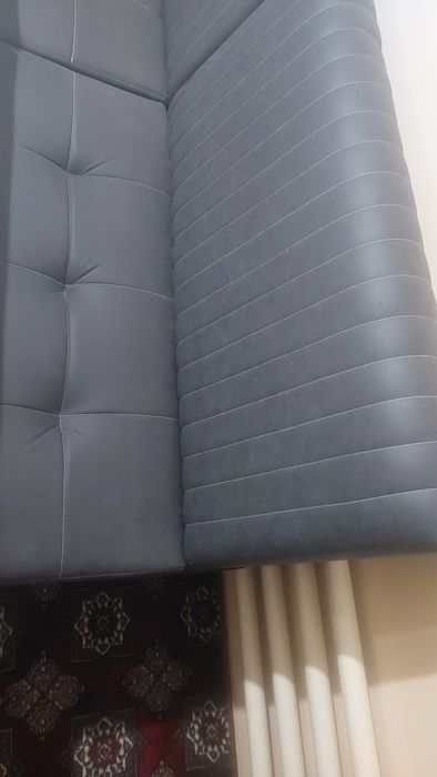 Divan stuli bilan sotiladi