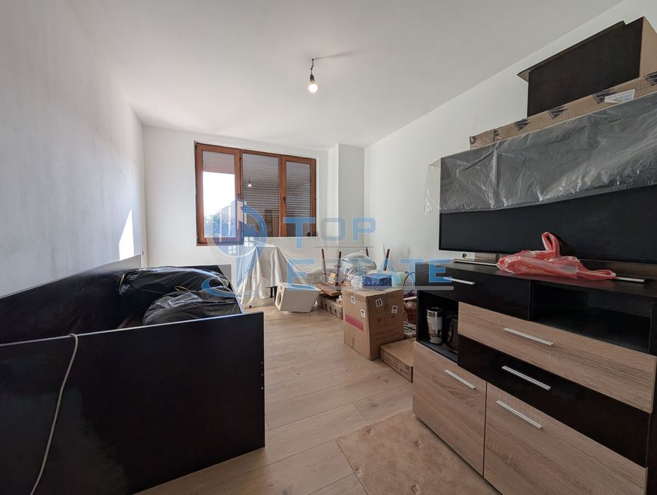 Тристаен тухлен апартамент в квартал Светушка, град Трявна