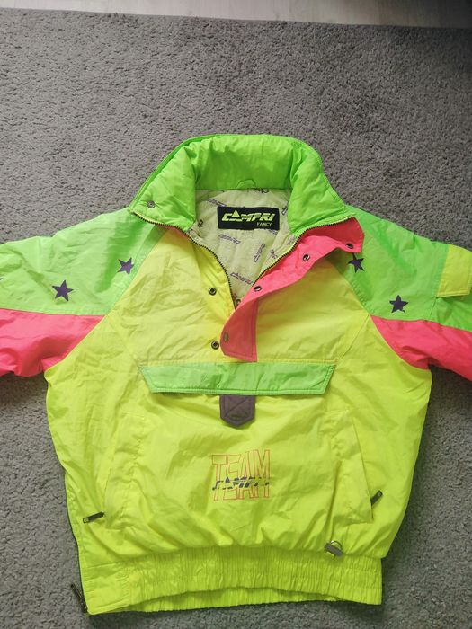 Vand haina dama,sport de iarna/sporturi de iarna calitate.mar. M