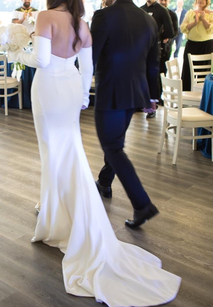 Vand rochie de mireasa Ivaz bridal.