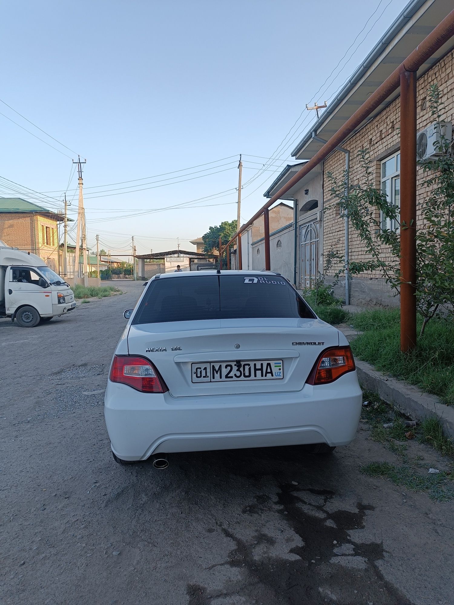 Nexia2 Dons 1.6 sotiladi