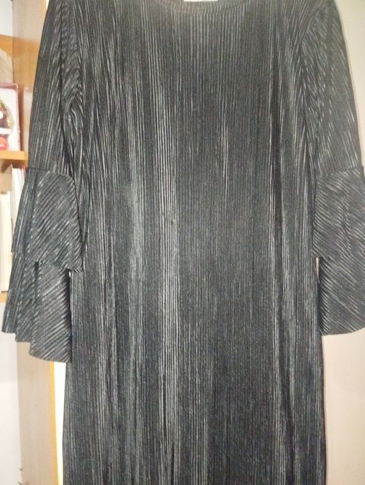 Rochie nouă plisată , mărime universala
