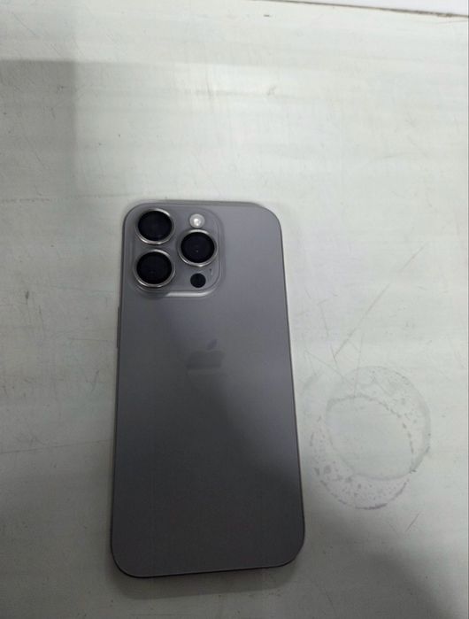 айфон 15 про идела срочно