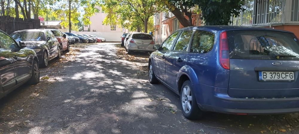 Vând Ford focus din 2005