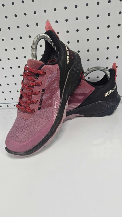 Оригинални дамски маратонки- Salomon Gore-Tex Out Pulse