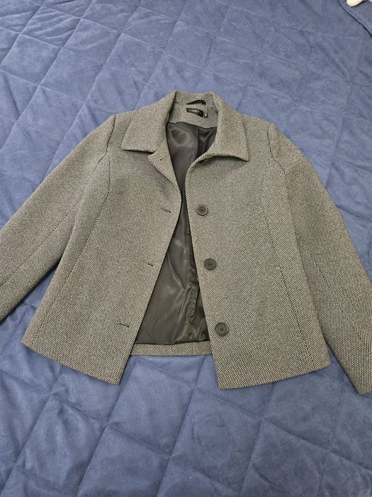 ВЕРХНЯЯ ОДЕЖДА В хорошем состоянии.