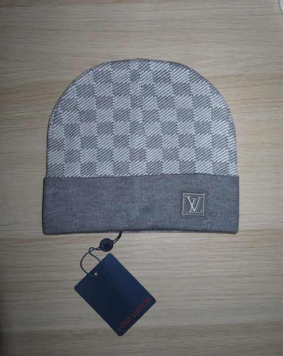 Caciula Louis Vuitton