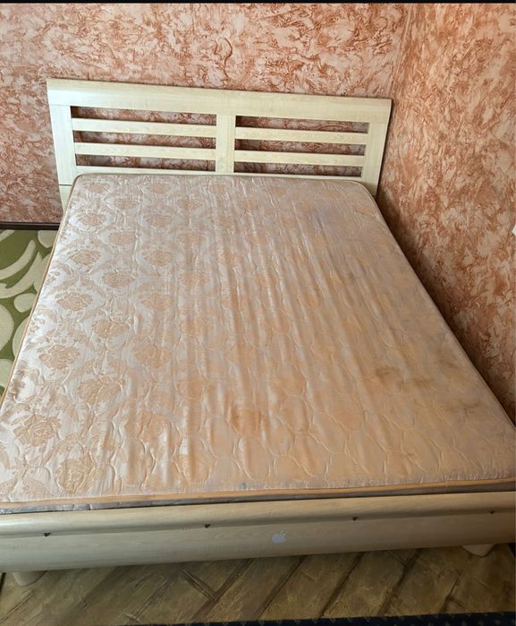 Кровать двухспальная
