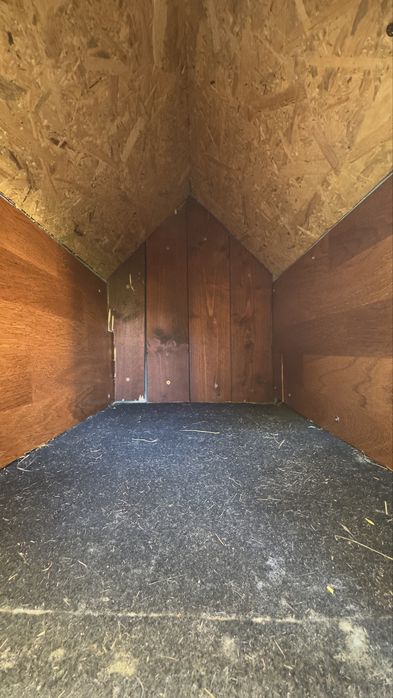 Cusca pentru caini talie mica/medie, NOUA, complet izolata !