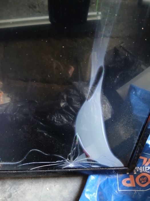 Телевизор TCL не рабочем состоянии